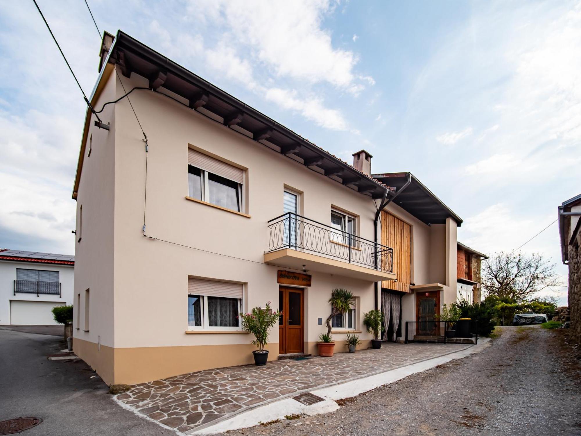 Sisnikova Hisa Ferienhaus *
